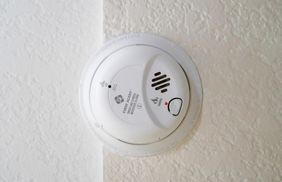 How Does a Carbon Monoxide Detector Work In a Classroom?